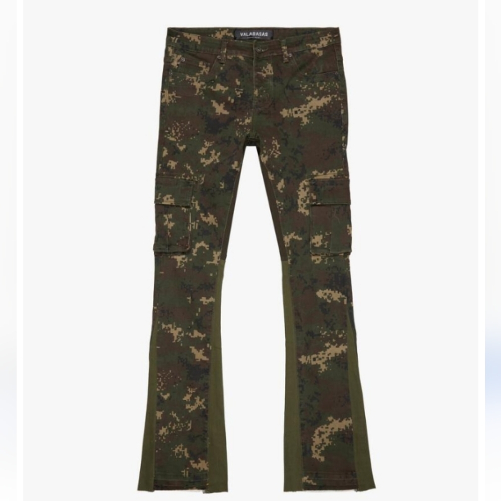 Valabasas Commander Digital Camouflage Ground Green Stacked Flare Jean Sz 36 NWT